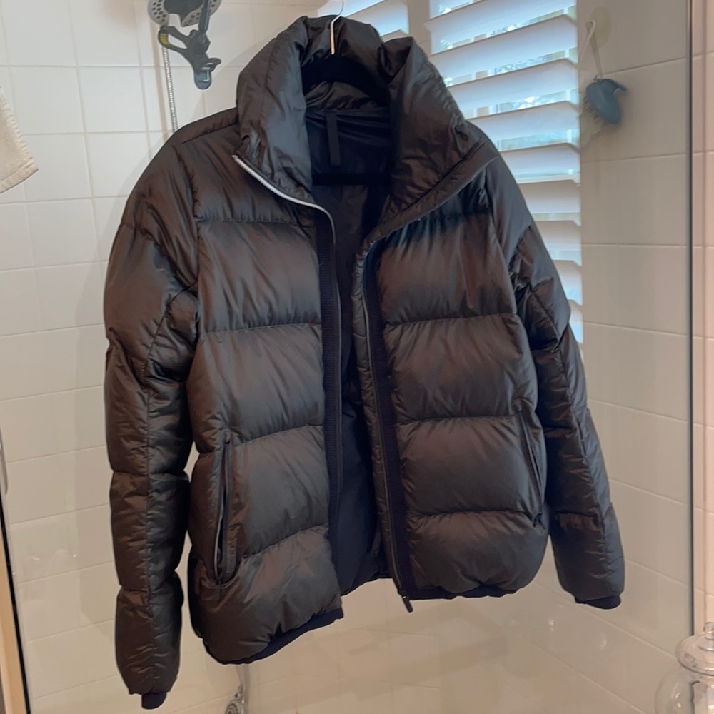 Lululemon cloudscape jacket coat size 8 olive